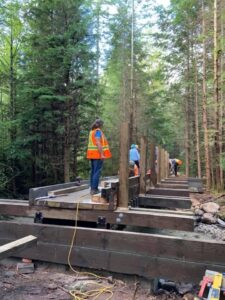 Rebuild of the Nesakwatch bridge